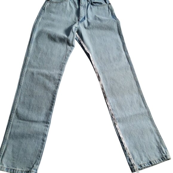 Wrangler Mens 5-Pocket Design  Natural Rise Cowboy Cut Jeans Light Blue Denim - Picture 8 of 9